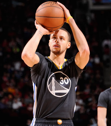 詹姆斯仍在 詹姆斯仍在