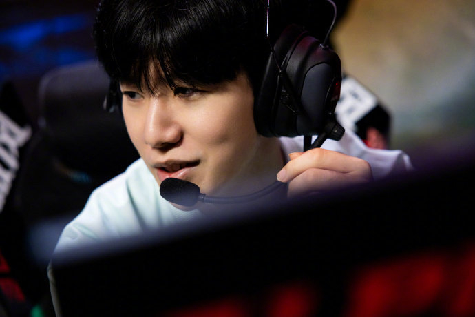 也挑战了人 也挑战了人