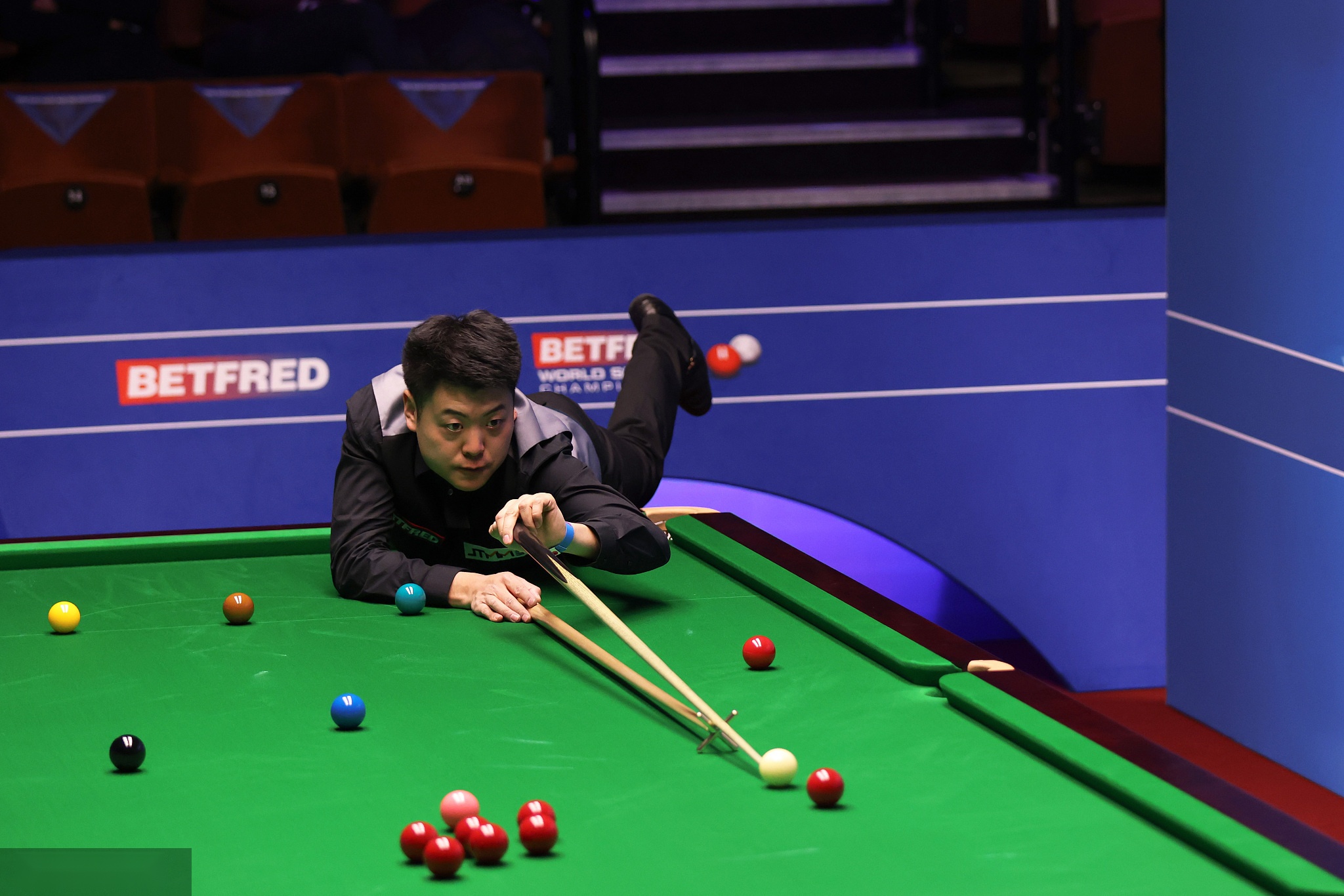 足坛的一颗 足坛的一颗