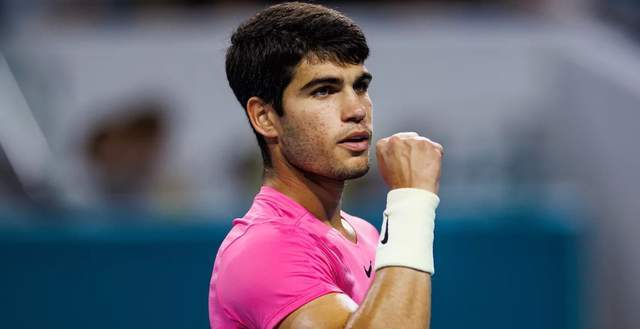 续三年夺得 续三年夺得